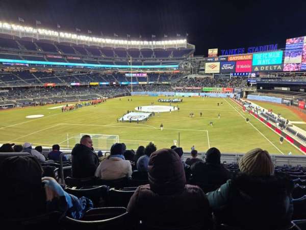 Yankee Stadium, section: 211, row: 11, seat: 17