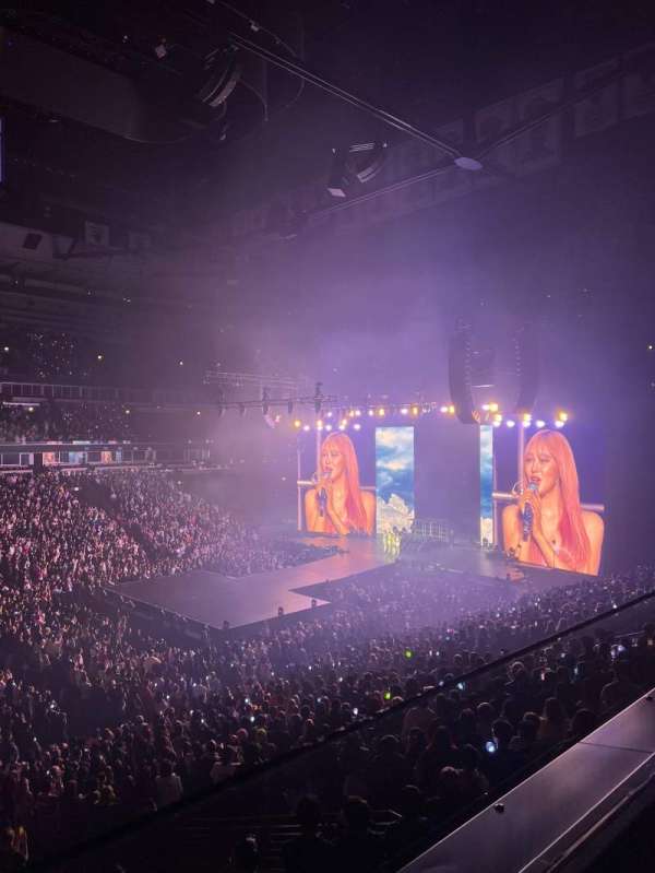 United Center, section: 202, row: 1, seat: 8