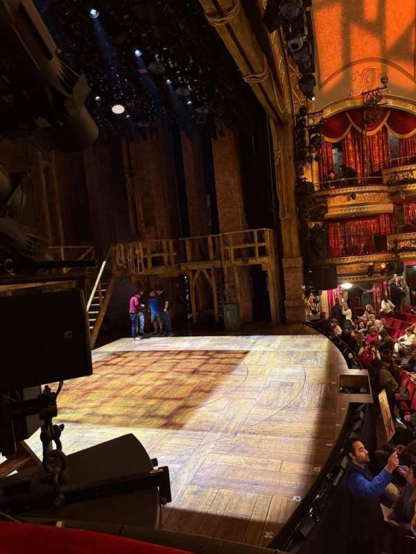 Richard Rodgers Theatre, section: Box A, row: 1, seat: 1