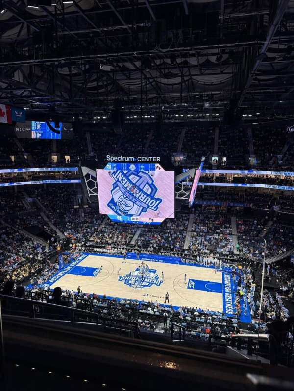 Spectrum Center, section: 224, row: I, seat: 20