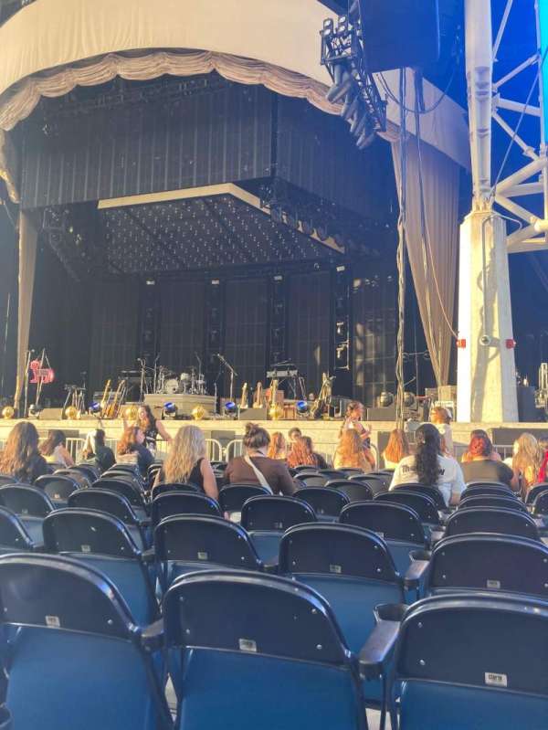 Hartford Healthcare Amphitheatre, section: 103, row: J, seat: 15