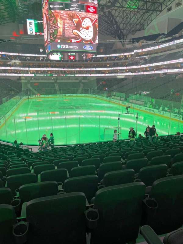 American Airlines Center, section: 101, row: T, seat: 14