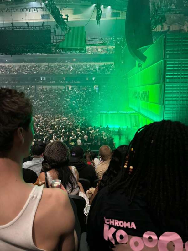 American Airlines Center, section: 104, row: T, seat: 17