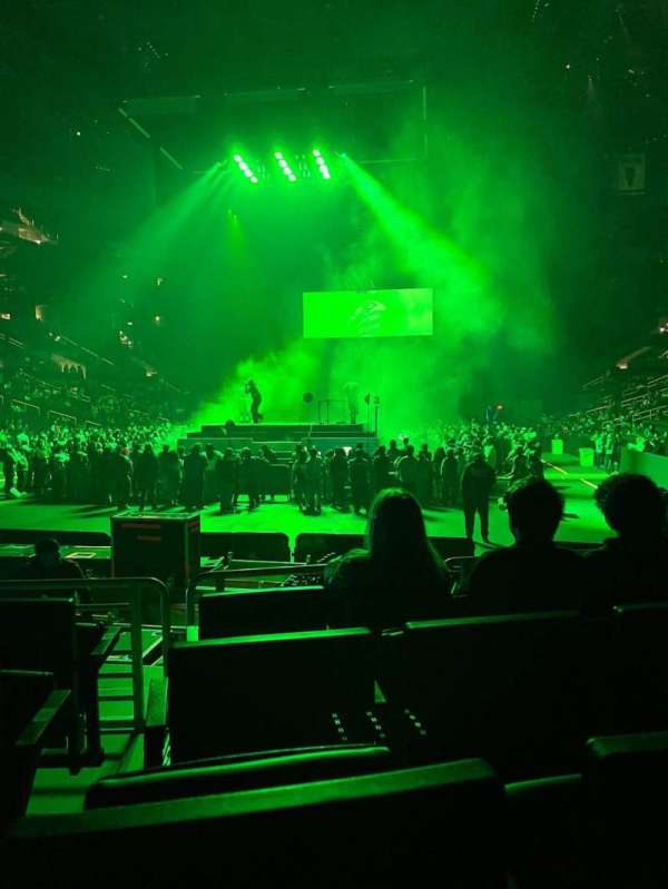 Crypto.com Arena, section: 106, row: 6, seat: 9