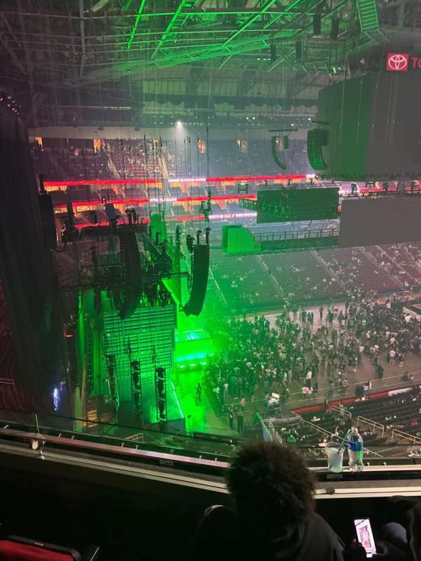 Toyota Center, section: 430, row: 3, seat: 8