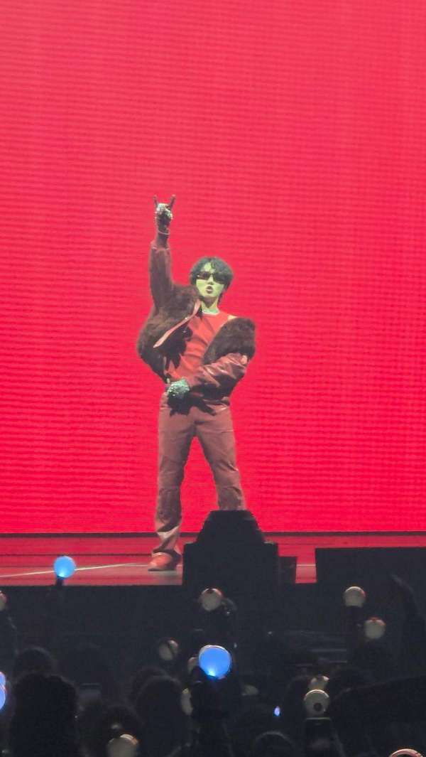 Allstate Arena, section: 114, row: A, seat: 3