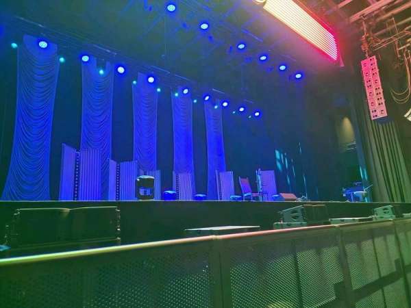 The Pinnacle, section: 103, row: 1, seat: 4