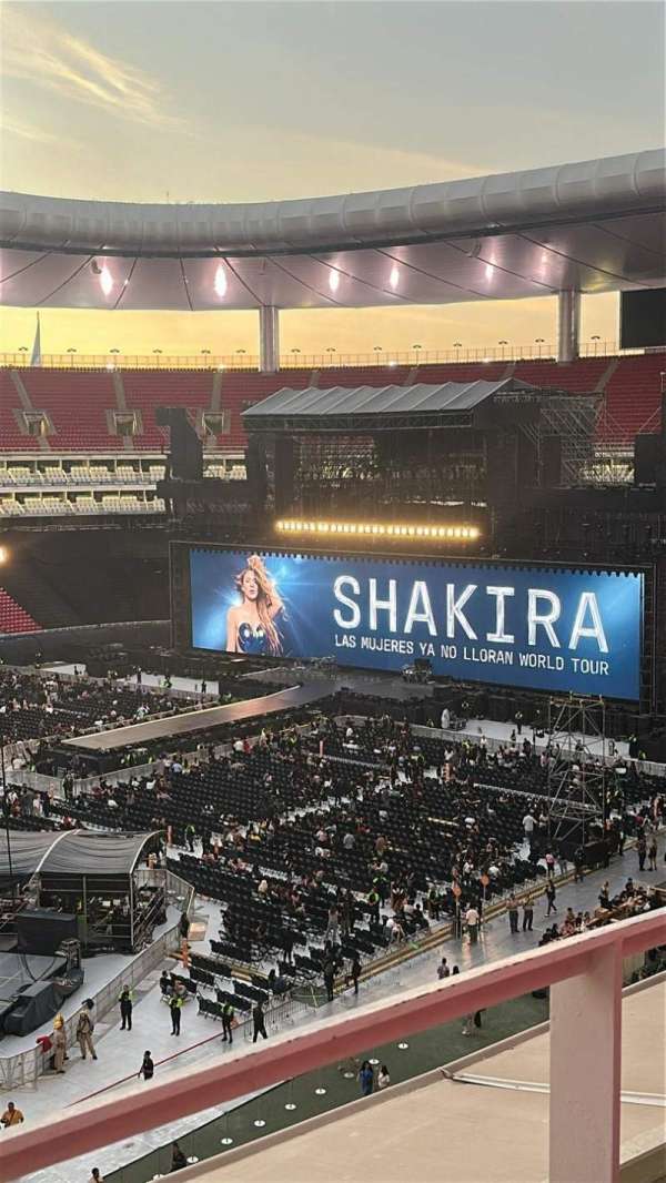 Estadio Akron, section: T2-29, row: B, seat: 21