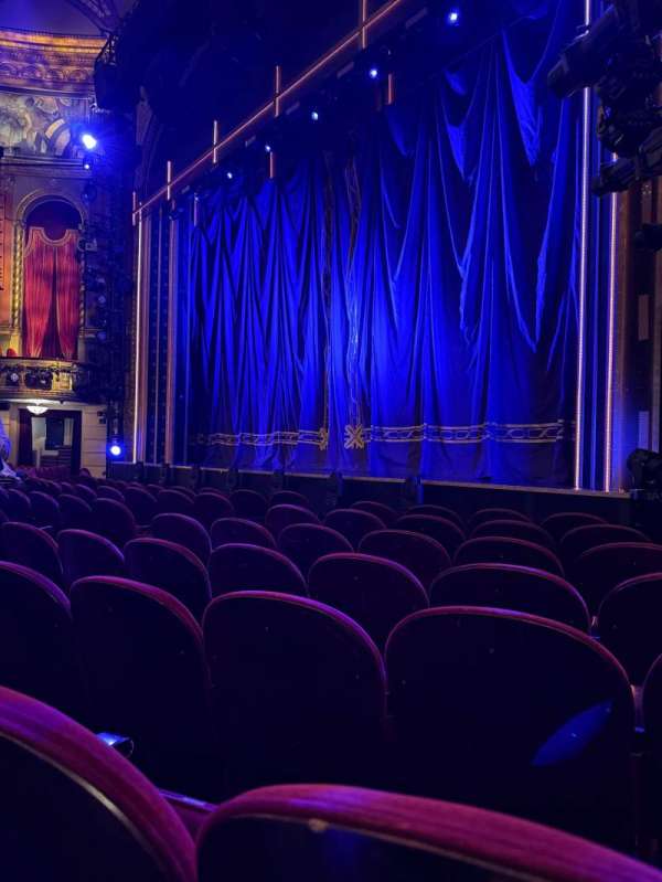 Lena Horne Theatre, section: Orchestra R, row: F, seat: 18