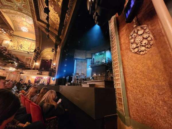 Walter Kerr Theatre, section: Orchestra R, row: C, seat: 14