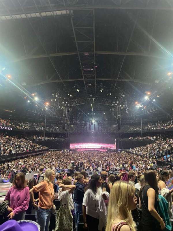 AFAS Dome, section: 131, row: 21, seat: 5