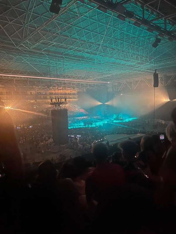 Gelredome, section: 116, row: 21, seat: 233