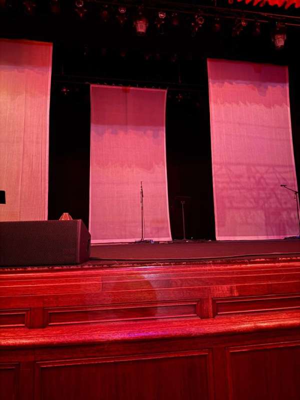 The United theater on Broadway, section: Orchestra Center, row: A, seat: 23
