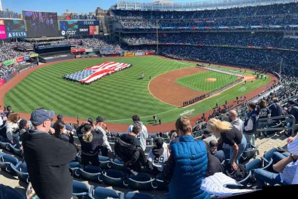 Yankee Stadium, section: 328, row: 6, seat: 6