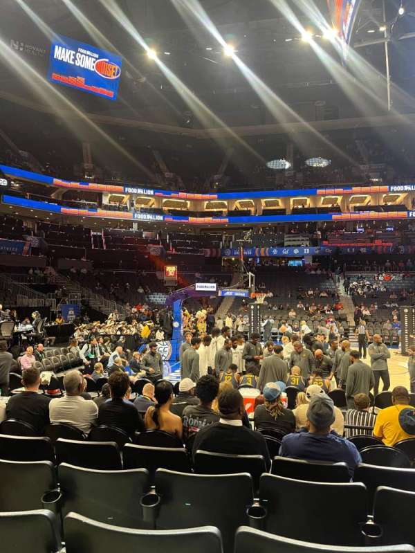 Spectrum Center, section: 106, row: G