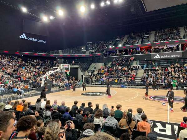 Adidas Arena, section: Gradin G, row: 11, seat: 09