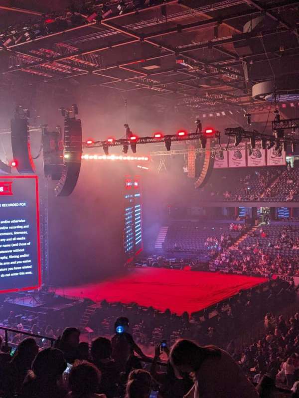 Allstate Arena, section: 202, row: H, seat: 4