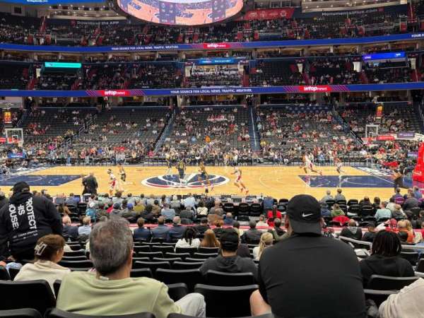 Capital One Arena, section: 100, row: M, seat: 17
