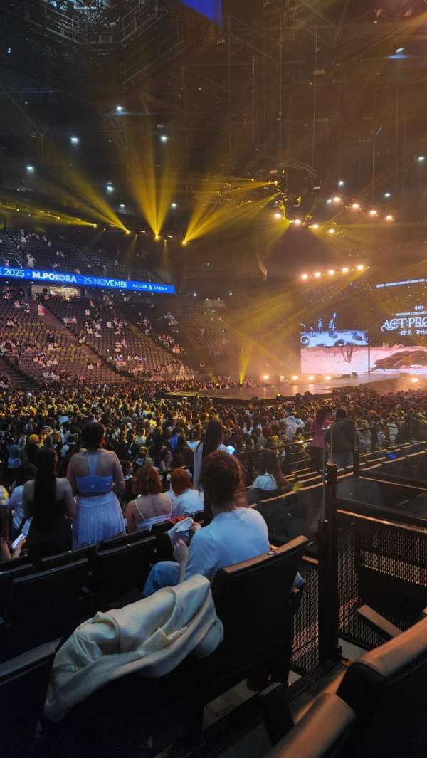 Accor Arena, section: Gradin E, row: 21, seat: 12