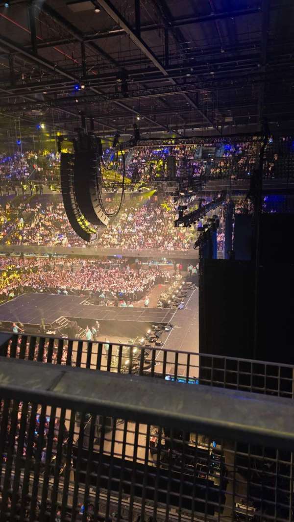 Ziggo Dome, section: 201, row: 1, seat: 21
