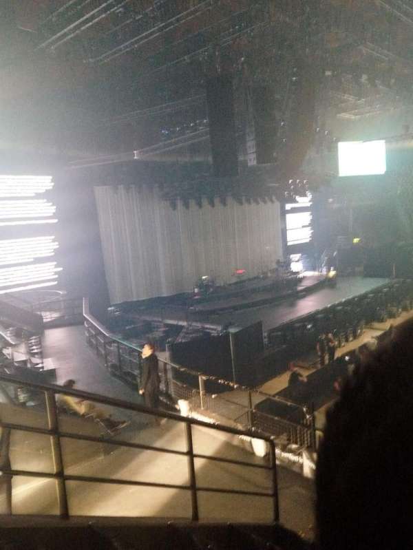 Unipol Arena, section: Settore B Ovest, row: 7, seat: 14