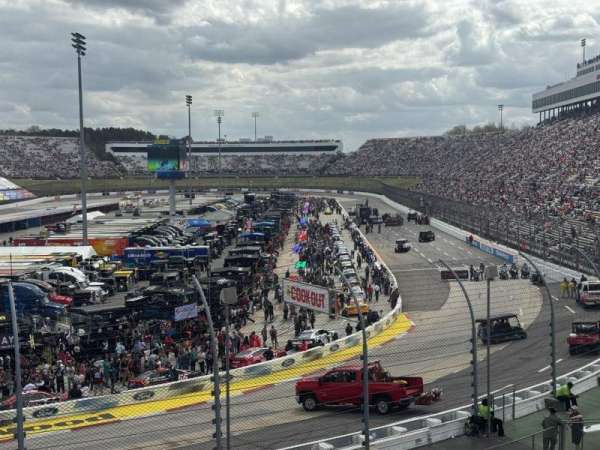 Martinsville Speedway, section: Bill France Tower AAA, row: 17, seat: 13