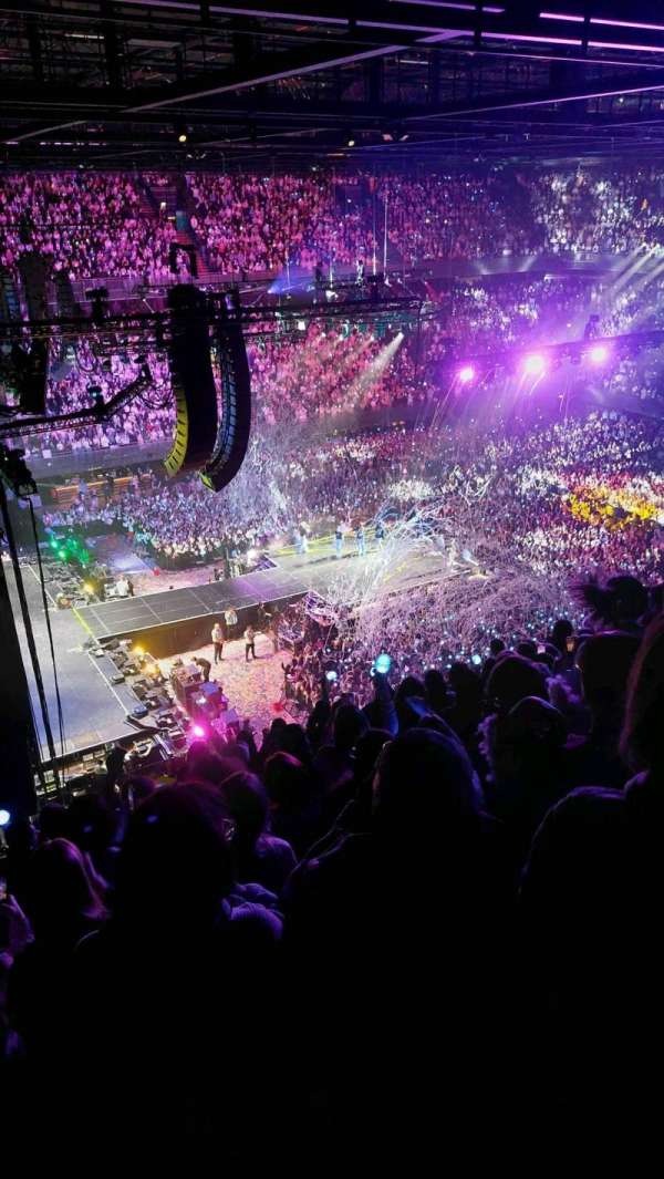 Ziggo Dome, section: 214, row: 9, seat: 450