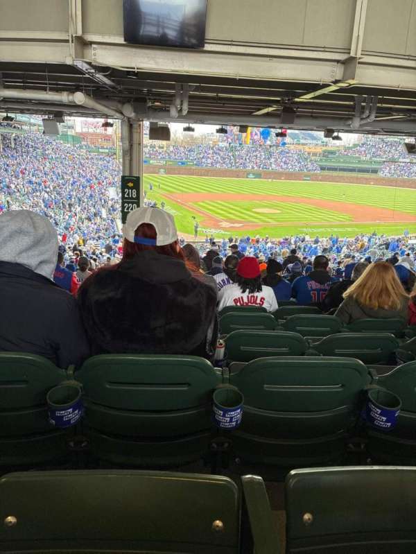 Wrigley Field, section: 220, row: 21, seat: 2