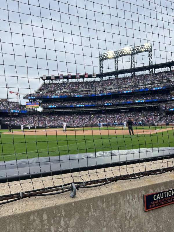 Citi Field, section: 125, row: A, seat: 16