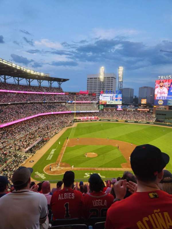 Truist Park, section: 322, row: 9, seat: 14