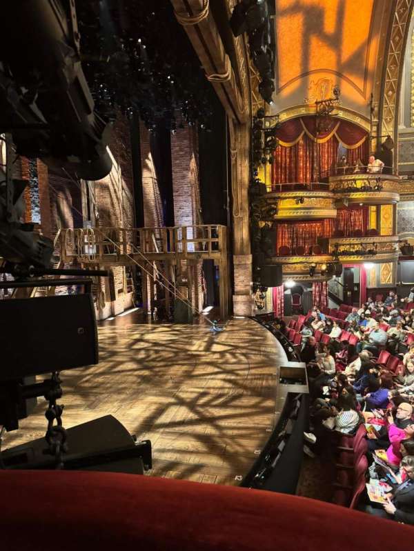 Richard Rodgers Theatre, section: Box A, row: 1, seat: 1