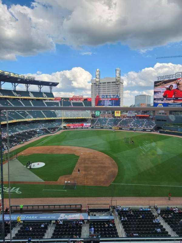 Truist Park, section: 318, row: 1, seat: 10