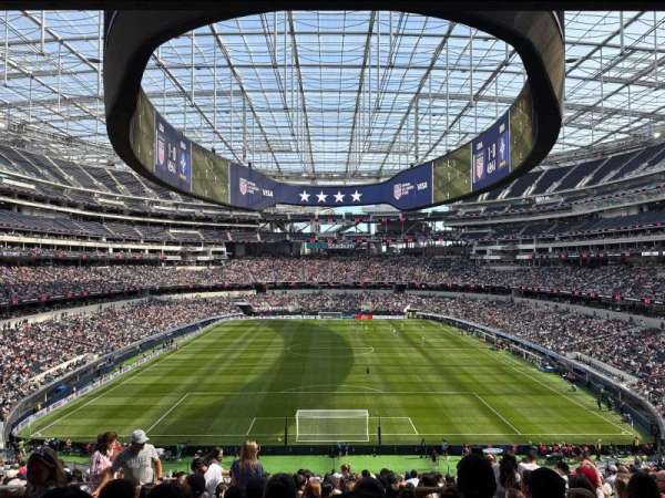 SoFi Stadium, section: 207, row: 19, seat: 10