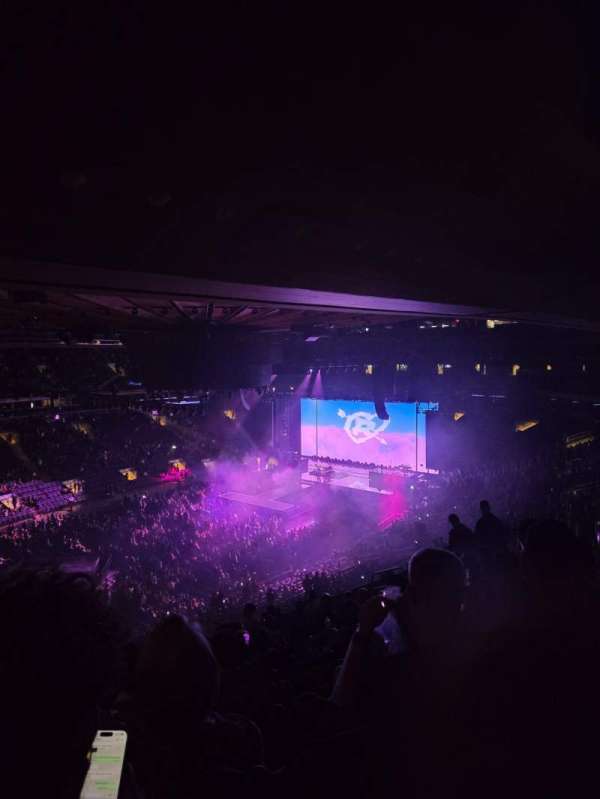 Madison Square Garden, section: 208, row: 12, seat: 8