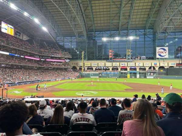 Daikin Park, section: 124, row: 26, seat: 12