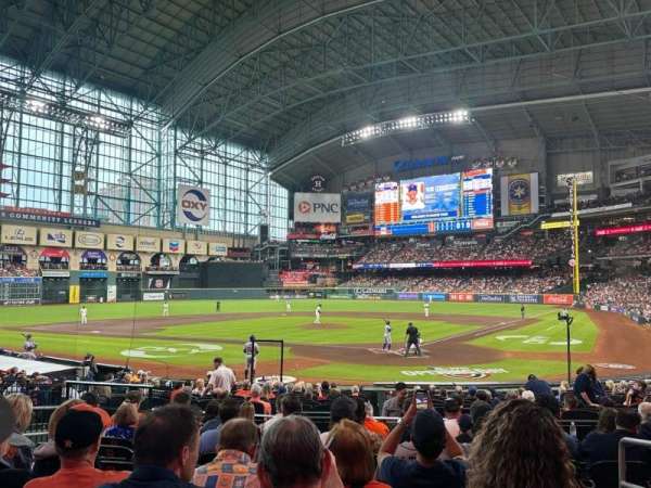 Daikin Park, section: 118, row: 20, seat: 9