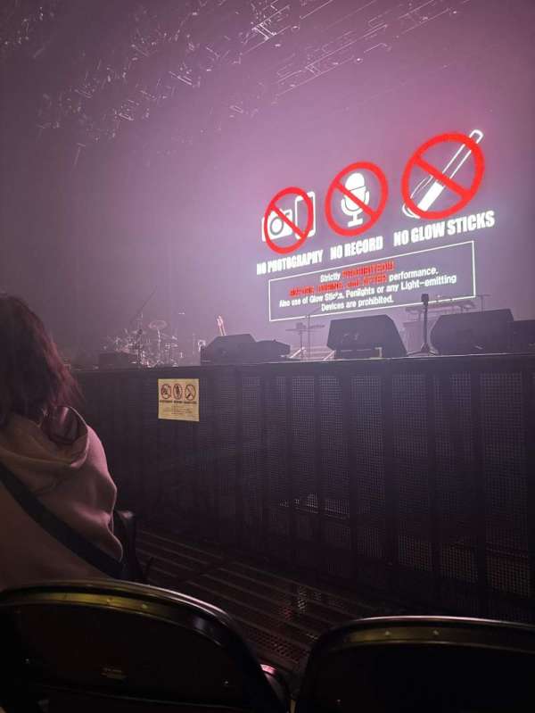 YouTube Theater, section: Floor C, row: 3, seat: 7
