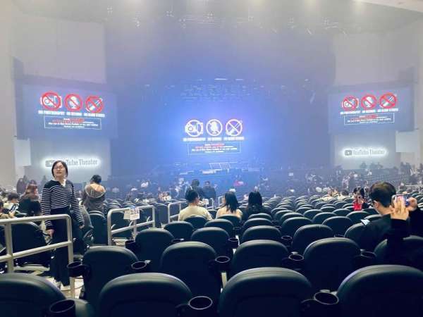YouTube Theater, section: 103, row: S, seat: 3