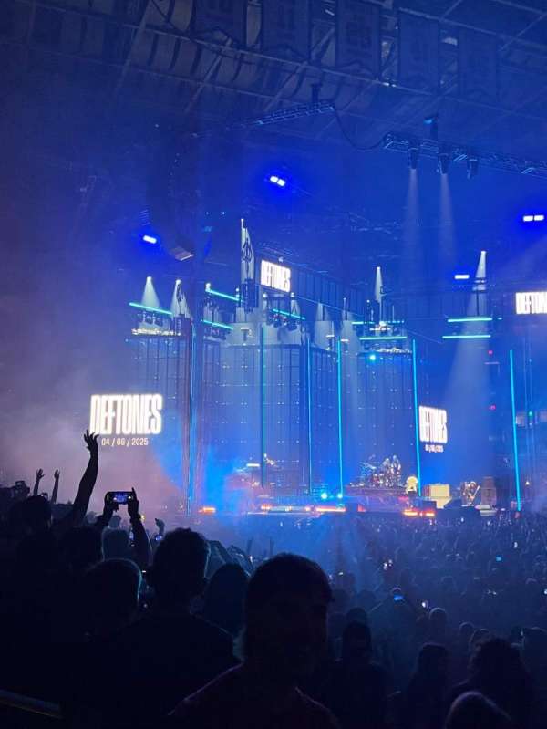 Capital One Arena, section: 101, row: H, seat: 8