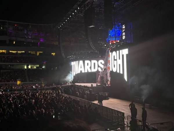 BMO Stadium, section: 110, row: M, seat: 7