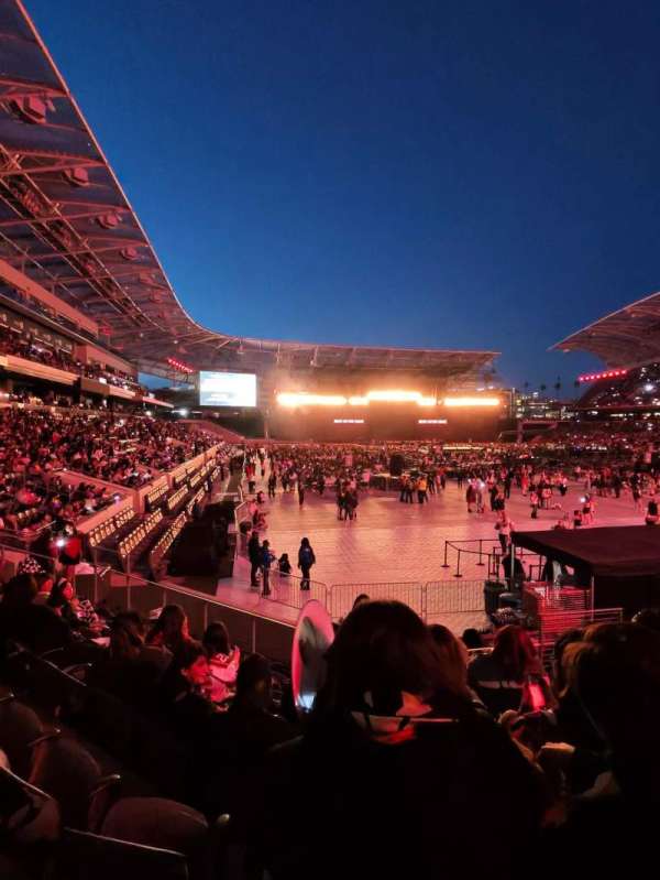 BMO Stadium, section: 125, row: K, seat: 9