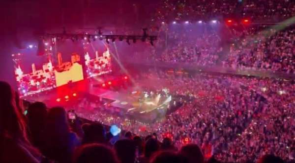 Ziggo Dome, section: 211, row: 6, seat: 359