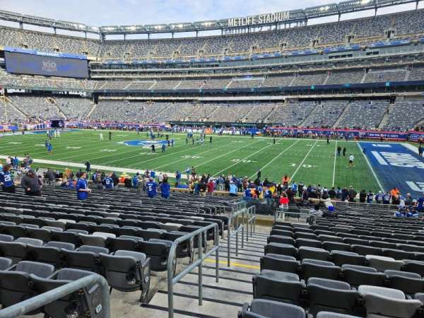 MetLife Stadium, section: 133, row: 24, seat: 24