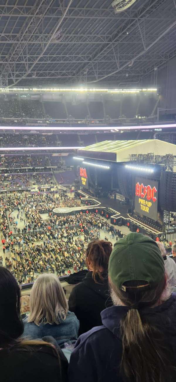 U.S. Bank Stadium, section: C3, row: 5, seat: 11