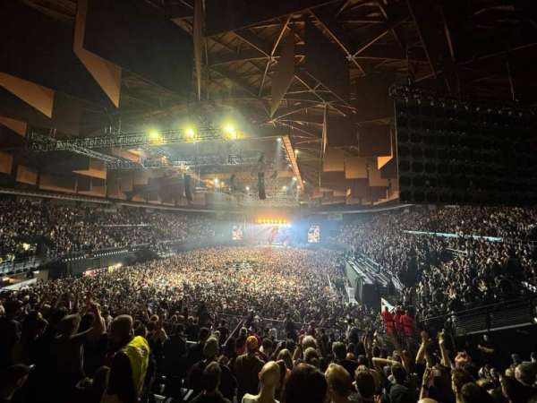 Unipol Arena, section: Gradinata Frontale (Terzo settor, row: 13, seat: 13