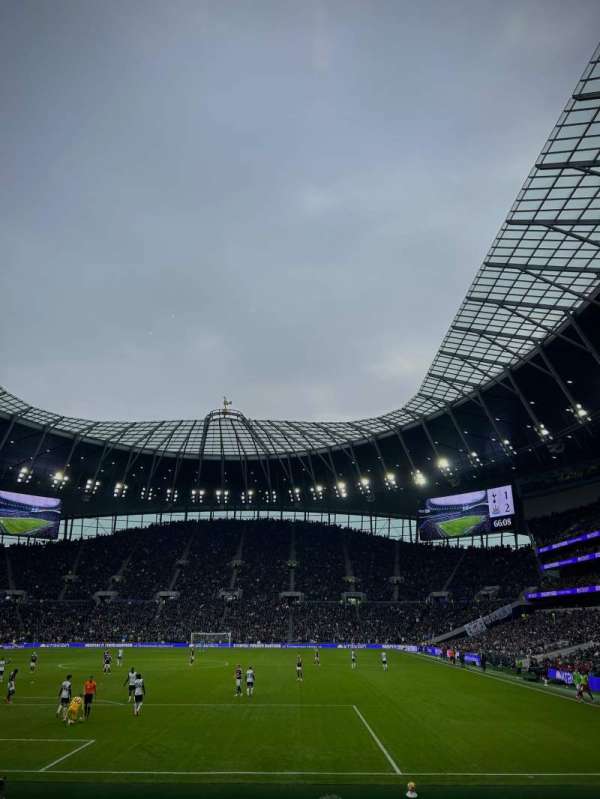 Tottenham Hotspur Stadium, section: 111, row: 17, seat: 334