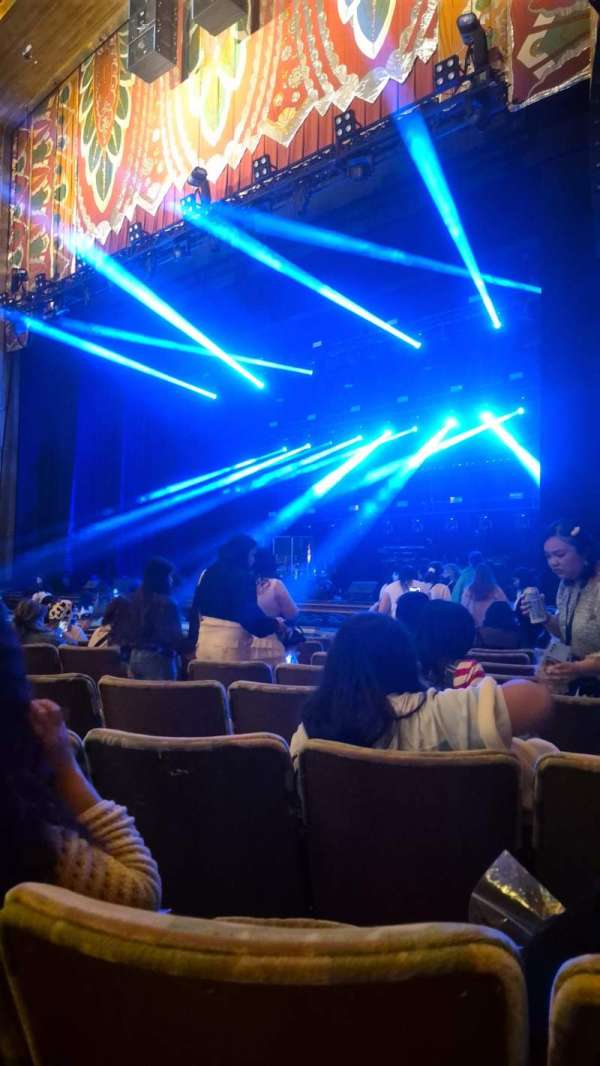 paramount theater, oakland, section: Orchestra R, row: K, seat: 16