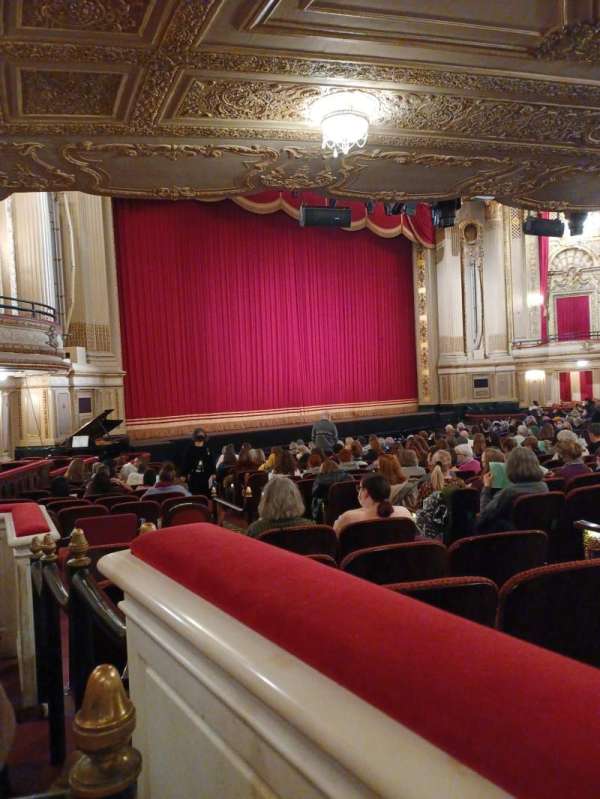 Citizens Bank Opera House, section: LORCLV, row: r, seat: 51