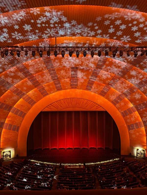 Radio City Music Hall, section: 3rd Mezzanine 4, row: A, seat: 406