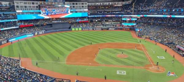 Rogers Centre, section: 529, row: 1, seat: 5